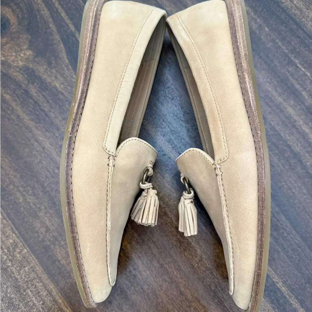 Sperry Saybrook Slip On Leather Loafers with tassel detail - Picture 6 of 11